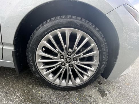 Used 2021 Toyota Avalon Limited w/ Advanced Safety Package AWD/4WD image 10