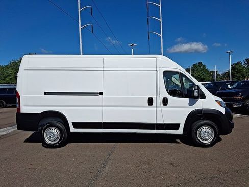 Used 2025 RAM ProMaster 3500 w/ Convenience Group FWD image 7