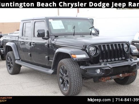 Used 2022 Jeep Gladiator Overland AWD/4WD image 1