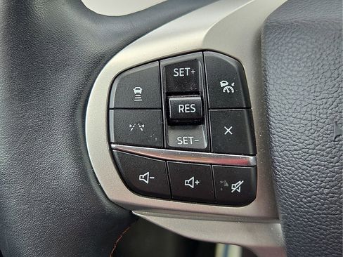 Used 2025 Ford Explorer Active w/ Active Comfort Package AWD/4WD image 22