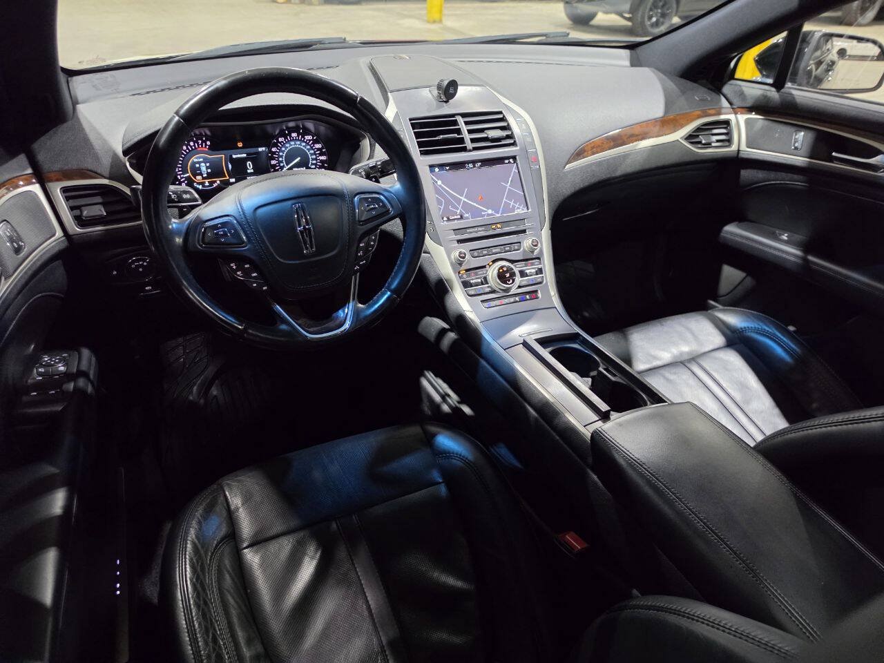 Used 2017 Lincoln MKZ Reserve w/ Climate Package FWD image 29