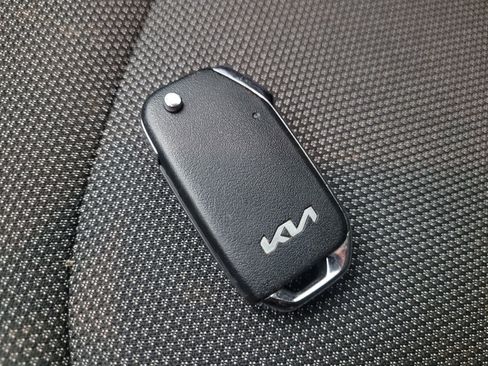 Used 2023 Kia Forte LXS w/ LXS Technology Package image 32