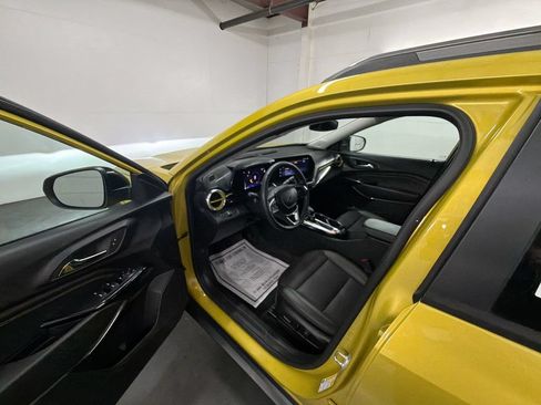 Certified 2024 Chevrolet Trax ACTIV FWD image 10