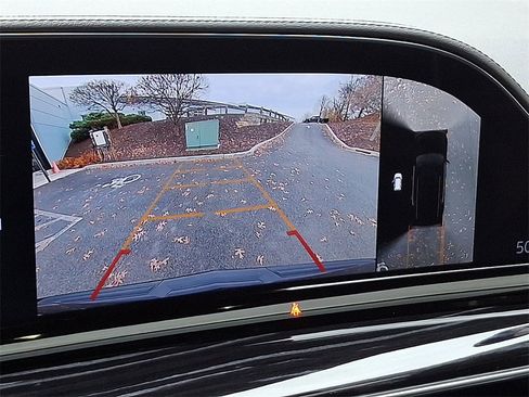 Used 2022 Cadillac Escalade ESV Sport w/ Touring Package image 21