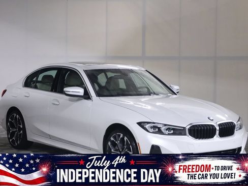 Used 2025 BMW 330i xDrive Sedan w/ Premium Package AWD/4WD image 1