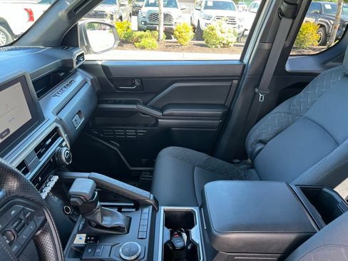 Used 2025 Toyota Tacoma SR5 RWD image 17