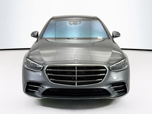 Certified 2025 Mercedes-Benz S 580 4MATIC Sedan image 2