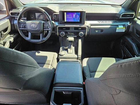 Used 2025 Toyota Tacoma SR5 AWD/4WD image 16