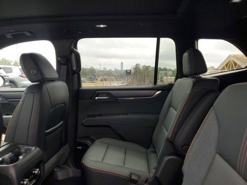 New 2026 GMC Acadia AT4 image 9