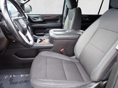 Used 2023 GMC Yukon SLE image 13