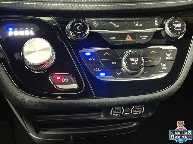 Used 2021 Chrysler Pacifica Touring w/ S Appearance Package FWD image 19