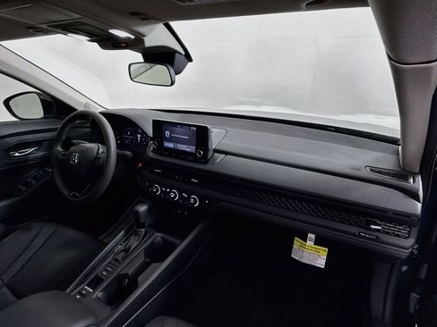 Certified 2025 Honda Accord SE image 28