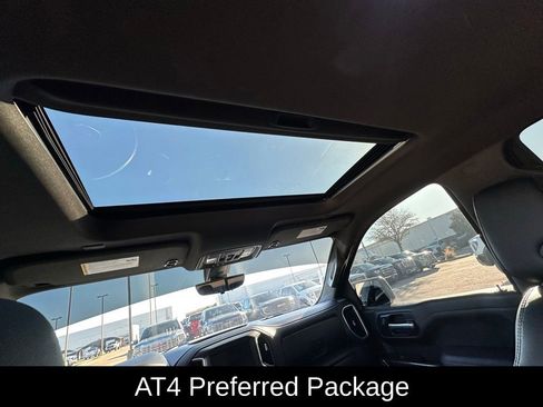 Used 2020 GMC Sierra 1500 AT4 w/ AT4 Premium Package image 5