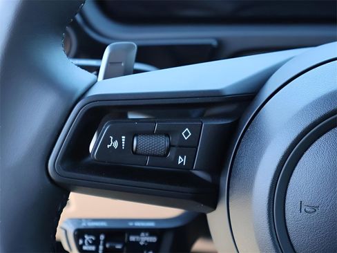 New 2026 Porsche Cayenne image 28