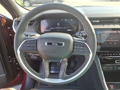 Certified 2026 Jeep Grand Cherokee Limited w/ Limited Altitude Package AWD/4WD image 19