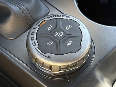 New 2025 Ford Bronco Outer Banks w/ Sasquatch Package image 29