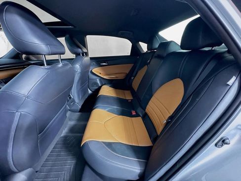 Used 2021 Toyota Avalon XSE image 27