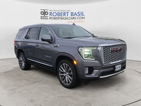 Used 2021 GMC Yukon Denali w/ Denali Premium Package image 7