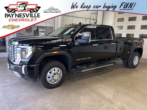 Used 2025 GMC Sierra 3500 Denali w/ Denali Reserve Package image 1