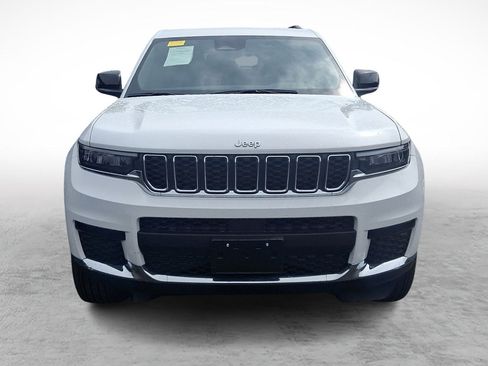 Used 2025 Jeep Grand Cherokee L Laredo w/ Luxury Tech Group I AWD/4WD image 2