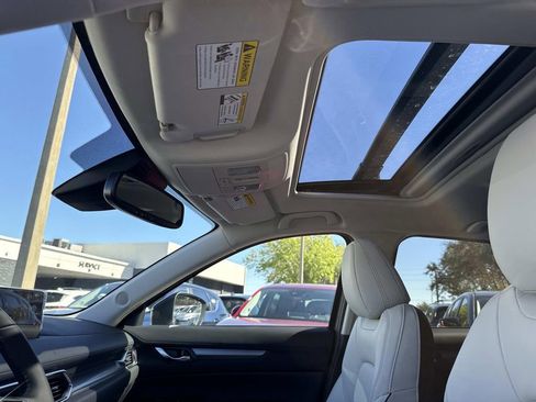 New 2025 MAZDA CX-5 AWD 2.5 S w/ Preferred Package image 31