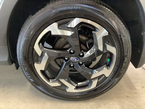 Certified 2023 Subaru Crosstrek 2.5i Limited w/ Moonroof Package AWD/4WD image 22