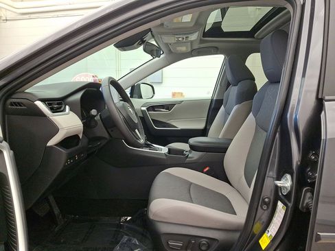 Used 2023 Toyota RAV4 XLE image 11