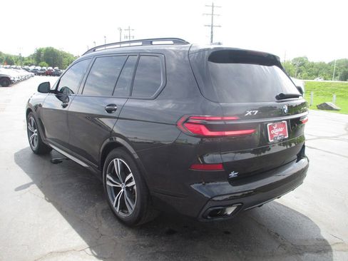 Used 2025 BMW X7 xDrive40i w/ M Sport Package AWD/4WD image 10