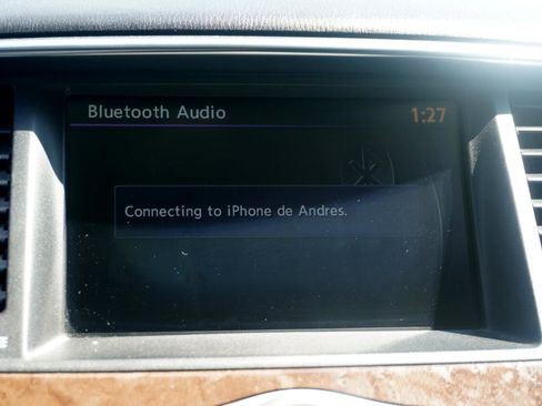 Used 2011 INFINITI QX56 4WD w/ Deluxe Touring Pkg image 29