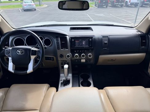 Used 2014 Toyota Sequoia Limited AWD/4WD image 15