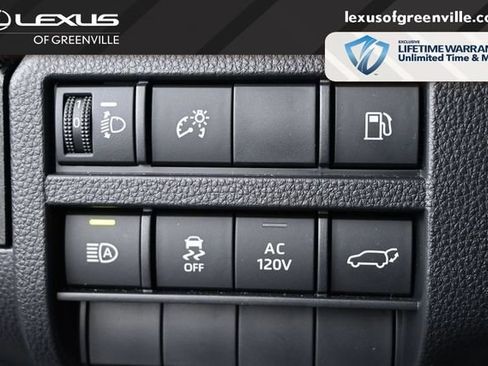 Used 2025 Toyota 4Runner Limited AWD/4WD image 12