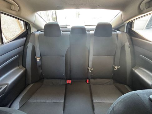 Used 2025 Nissan Versa SV FWD image 37