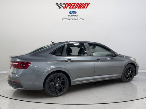 New 2026 Volkswagen Jetta SE image 10