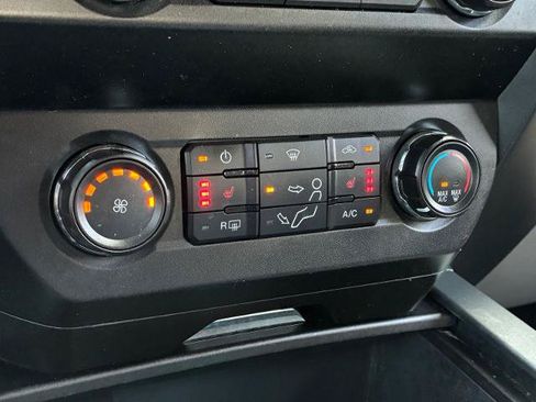 Certified 2021 Ford F250 XLT w/ XLT Premium Package AWD/4WD image 26