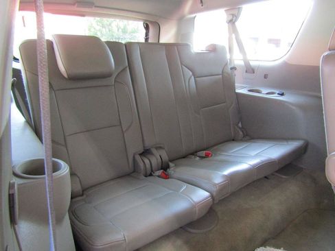 Used 2016 Chevrolet Suburban LTZ AWD/4WD image 15