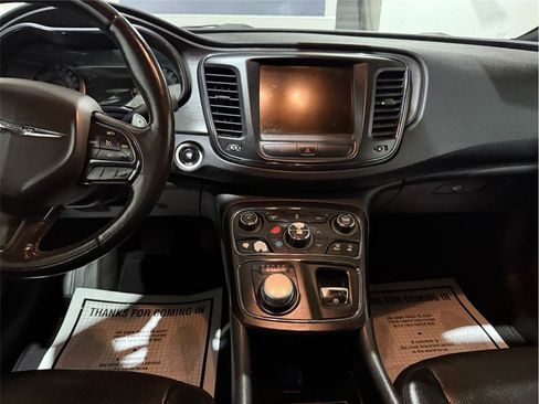 Used 2016 Chrysler 200 S w/ Navigation & Sound Group I image 20