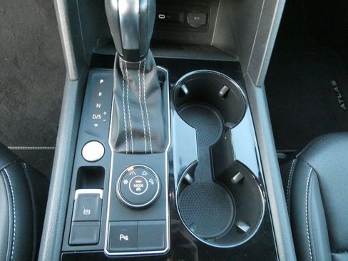 Used 2022 Volkswagen Atlas SE image 8