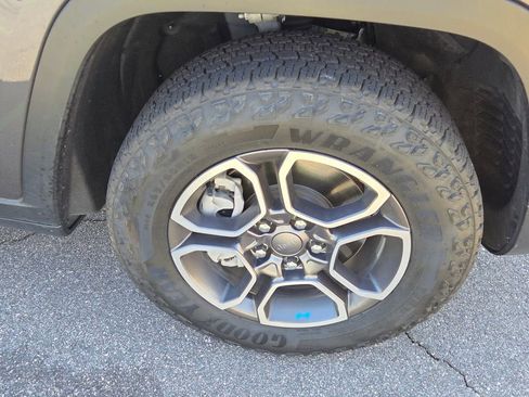 Used 2023 Jeep Grand Cherokee Trailhawk w/ Advanced Protech Group II AWD/4WD image 16