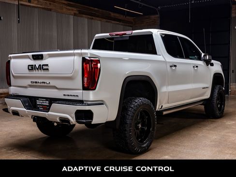 Used 2024 GMC Sierra 1500 Denali Ultimate AWD/4WD image 10