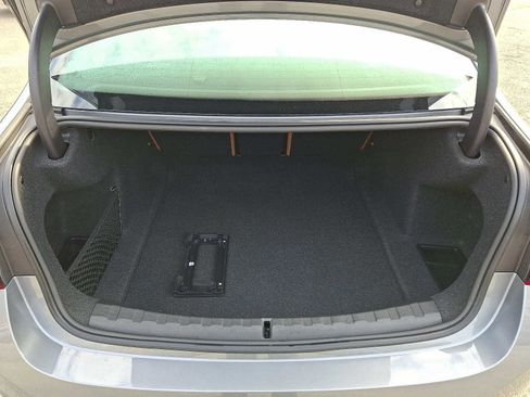 Certified 2024 BMW 330i xDrive Sedan w/ Premium Package image 28