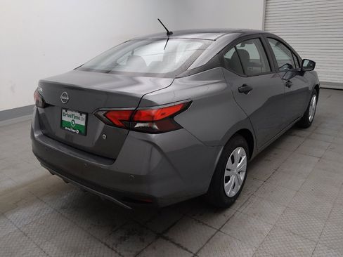 Used 2025 Nissan Versa S FWD image 9