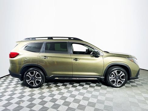 Used 2025 Subaru Ascent Touring AWD/4WD image 8