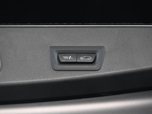 Used 2023 Rolls-Royce Cullinan image 50