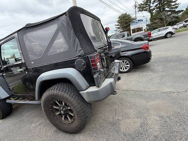 Used 2016 Jeep Wrangler Sport AWD/4WD image 9
