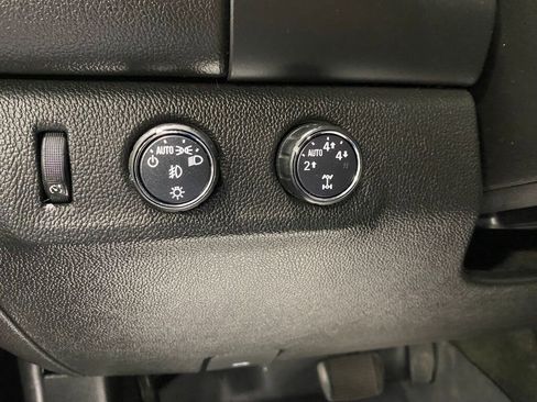 Used 2016 GMC Canyon SLT w/ Driver Alert Package image 17