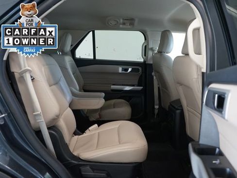Used 2023 Ford Explorer XLT w/ Equipment Group 202A AWD/4WD image 31