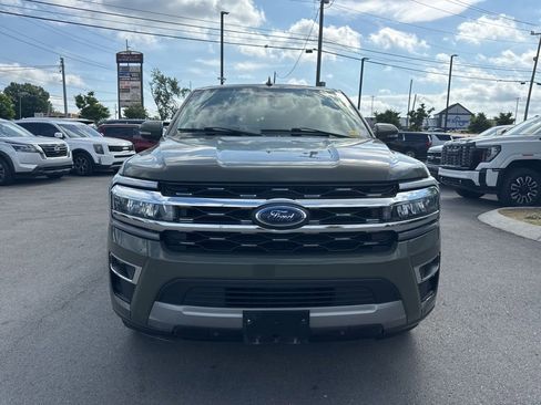 Used 2024 Ford Expedition Max Limited AWD/4WD image 2
