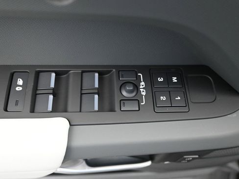 New 2026 Land Rover Defender 130 S AWD/4WD image 22