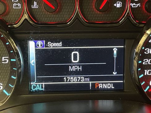 Used 2019 Chevrolet Silverado 1500 LT w/ All Star Edition AWD/4WD image 6