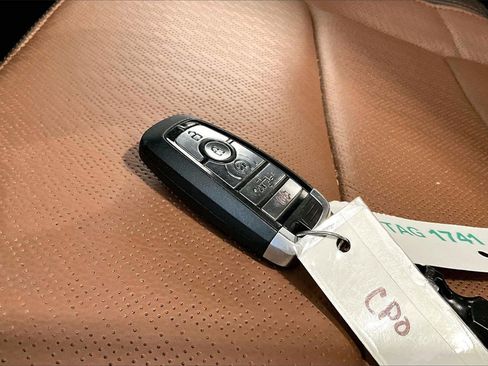 Used 2025 Ford F350 King Ranch image 19